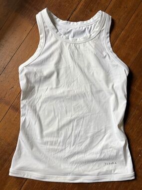 Titika white tank